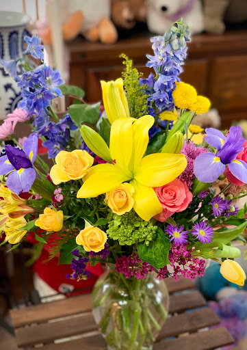 Florist «The Petal Pusher Floral Design», reviews and photos, 6 Elizabeth St, Derby, CT 06418, USA