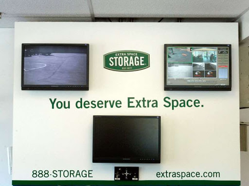 Self-Storage Facility «Extra Space Storage», reviews and photos, 155 Butterfield Rd, Vernon Hills, IL 60061, USA