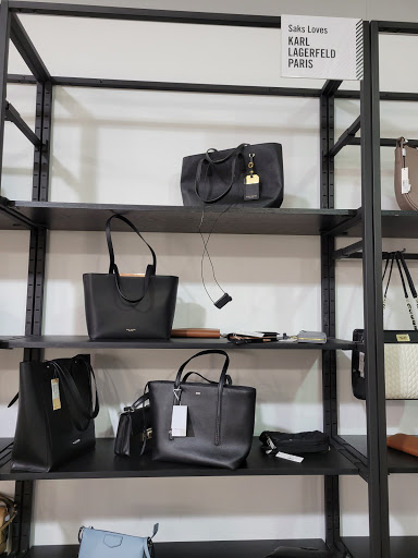 Department Store «Saks OFF 5TH», reviews and photos, 1650 Premium Outlet Blvd #1600, Aurora, IL 60502, USA