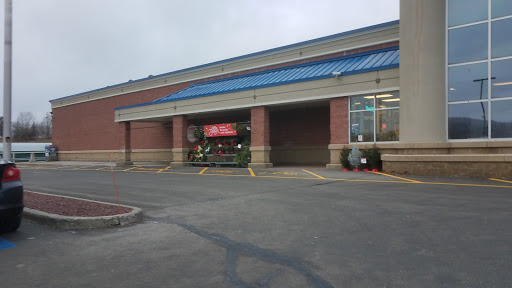 Supermarket «Price Chopper», reviews and photos, 1 W Main St, Richfield Springs, NY 13439, USA