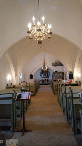 Anmeldelser af Udby Kirke i Holbæk - Kirke