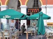 Atmosphère du Restaurant Monsieur Albert Masséna à Nice - n°2
