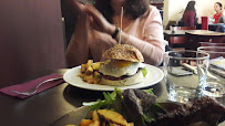 Hamburger du Restaurant français Le Café Bizarre à Nîmes - n°3