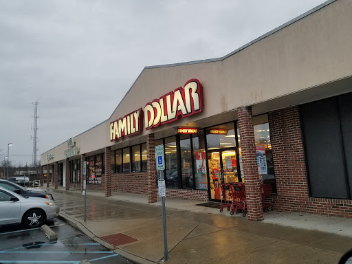 FAMILY DOLLAR, 800 Lacey Rd, Forked River, NJ 08731, USA, 