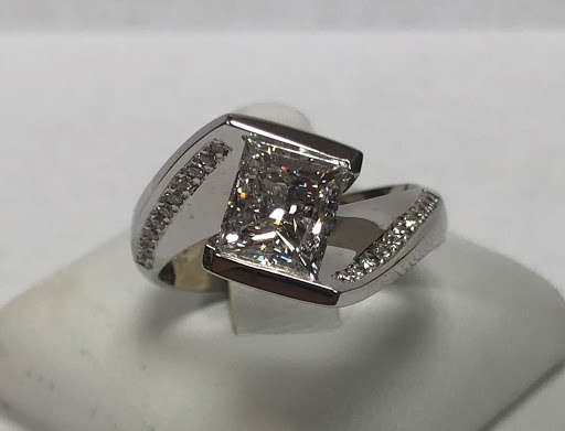 Jeweler «F.A.O. Jewelers», reviews and photos, 333 W Grand River Ave A, Brighton, MI 48116, USA