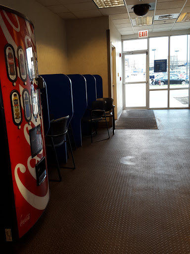 Used Car Dealer «CarMax», reviews and photos, 101 N Wolf Rd, Hillside, IL 60162, USA