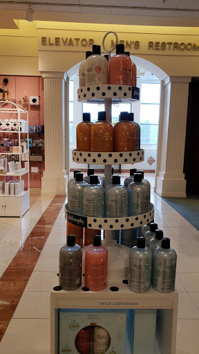 Department Store «Von Maur», reviews and photos, 100 Magnolia Ln, Beavercreek, OH 45440, USA