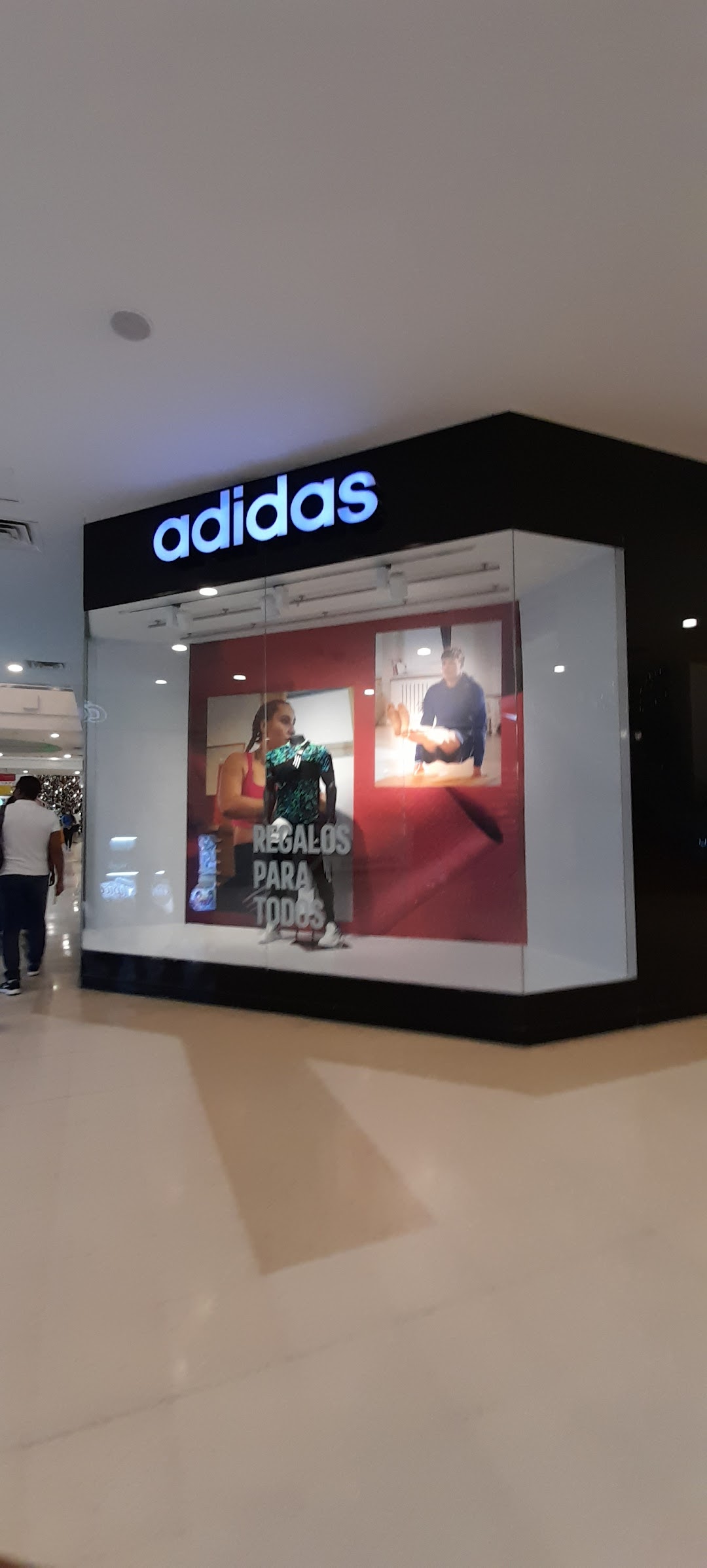 adidas Originals Store Cartagena, La Serrezuela