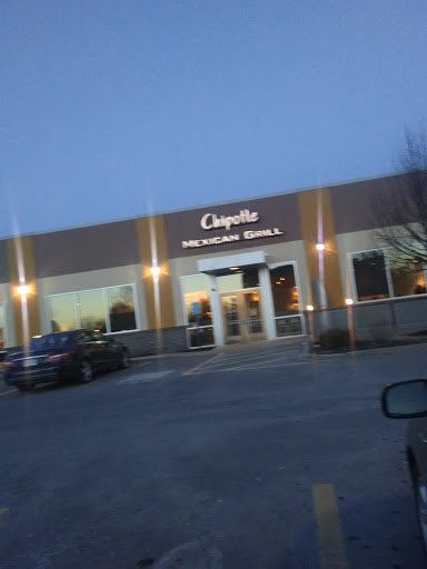 Mexican Restaurant «Chipotle Mexican Grill», reviews and photos, 237 Boston Post Rd W, Marlborough, MA 01752, USA