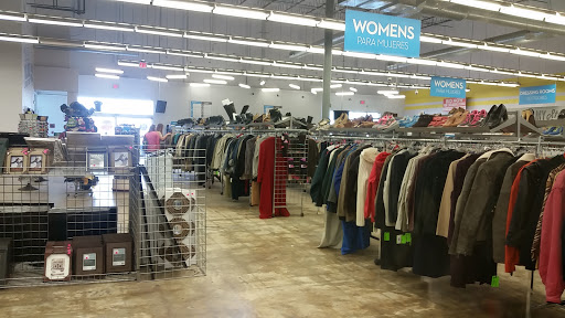 Thrift Store «Goodwill Central Texas - Oak Hill Store», reviews and photos