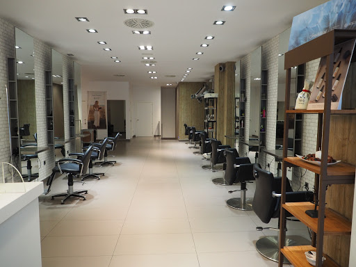 Información y opiniones sobre Juan Manuel Arce Estilismo & Belleza Burgos de Burgos