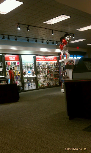 Shopping Mall «Cypress Plaza Shopping Center», reviews and photos, 6824 Katella Ave, Cypress, CA 90630, USA