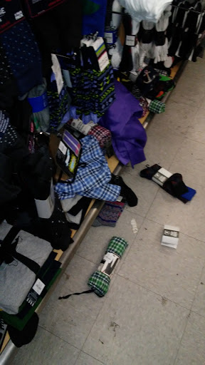 Discount Store «Factory 2-U (Fallas Discount Stores)», reviews and photos, 9691 Chapman Ave, Garden Grove, CA 92841, USA