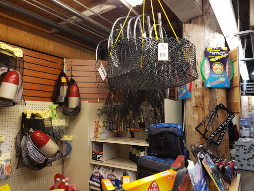 Grocery Store «Roche Harbor Grocery Store», reviews and photos, 248 Reuben Memorial Dr, Friday Harbor, WA 98250, USA