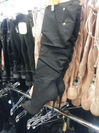 Clothing Store «Citi Trends», reviews and photos, 29 W Fairview Ave, Montgomery, AL 36105, USA