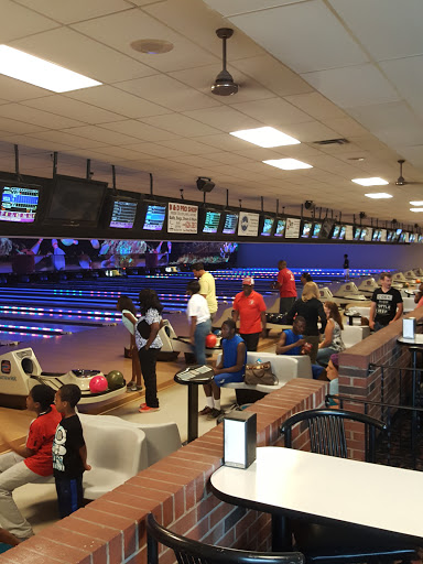 Bowling Alley «Avon North Hill Lanes», reviews and photos, 150 W Tienken Rd, Rochester Hills, MI 48306, USA