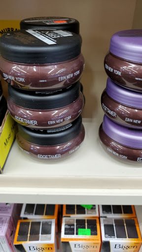 Convenience Store «One Stop Shop», reviews and photos, 407 E 24th St, Erie, PA 16503, USA