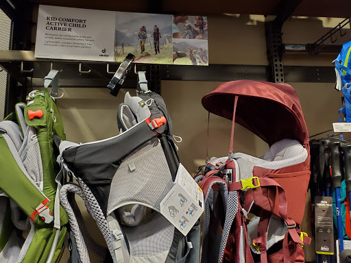 Camping Store «REI», reviews and photos, 15200 Potomac Town Pl #140, Woodbridge, VA 22191, USA