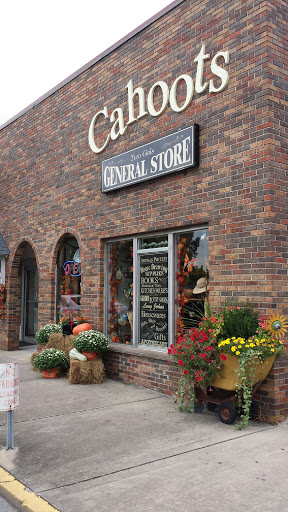 Store «Cahoots-Two Gals General Store», reviews and photos, 53 N Main St #100, Crossville, TN 38555, USA