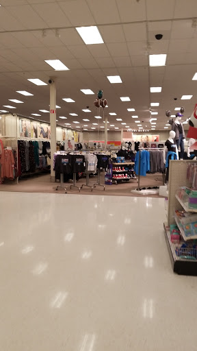 Department Store «Target», reviews and photos, 7000 York Ave S, Edina, MN 55435, USA