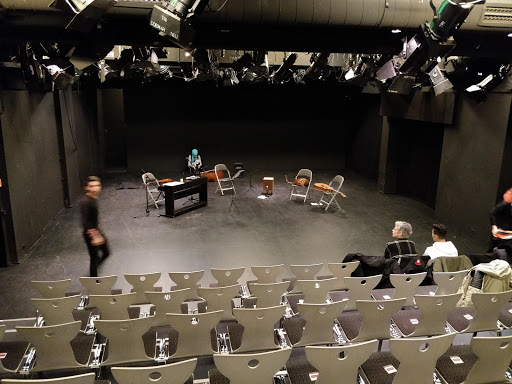 Theater tri-bühne