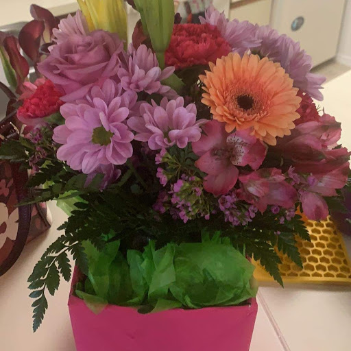 Florist «Glendale Florist», reviews and photos, 1133 Congress Ave, Glendale, OH 45246, USA