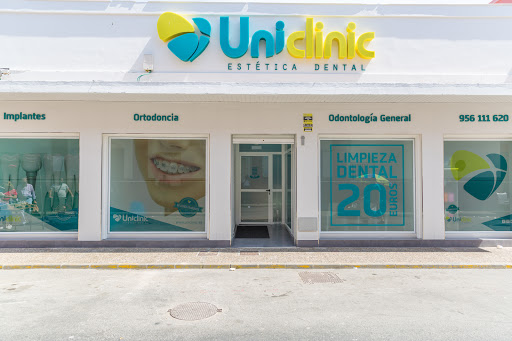 Clínica Dental Uniclinic en La Línea de la Concepción, Cádiz