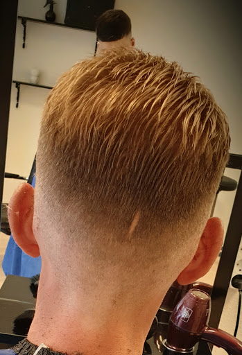 Din Salon in Skive, Skive