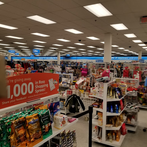 Clothing Store «Ross Dress for Less», reviews and photos, 2420 Chemical Rd, Plymouth Meeting, PA 19462, USA