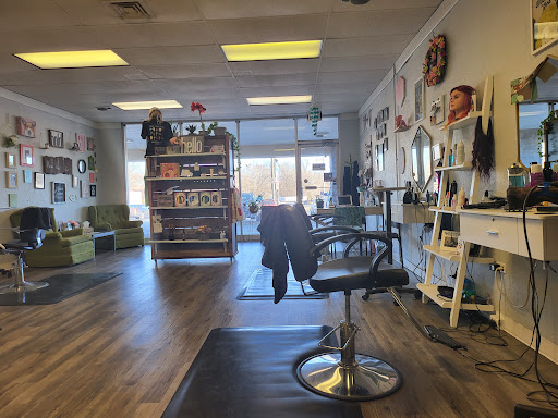 Beauty Salon «Formula Salon», reviews and photos, 320 E Commercial St, Springfield, MO 65803, USA