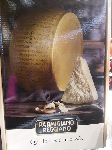 Grocery Store «Strack & VanTil Food Market», reviews and photos, 2168 W US Hwy 30, Valparaiso, IN 46385, USA