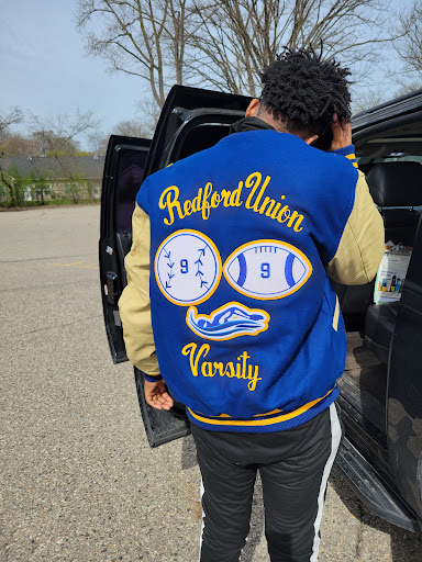 Sporting Goods Store «Mc Gowan Sport Shop», reviews and photos, 33020 Five Mile Road, Livonia, MI 48154, USA