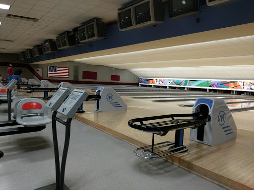 Bowling Alley «Holiday Lanes», reviews and photos, 236 State Rd, Westport, MA 02790, USA