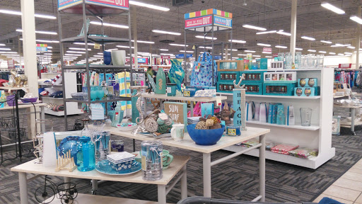 Clothing Store «Burlington Coat Factory», reviews and photos, 229 NJ-73, Marlton, NJ 08053, USA