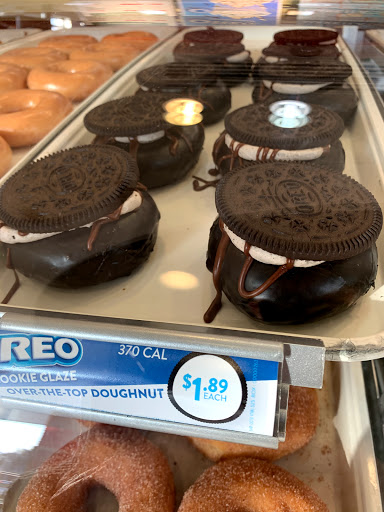 Donut Shop «Krispy Kreme», reviews and photos, 3000 Bardstown Rd, Louisville, KY 40205, USA