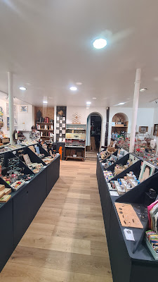 PoooW ! Boutiques Créateurs Paris 11e à Paris