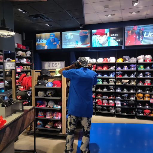 Shopping Mall «Kenwood Towne Centre», reviews and photos, 7875 Montgomery Rd, Cincinnati, OH 45236, USA