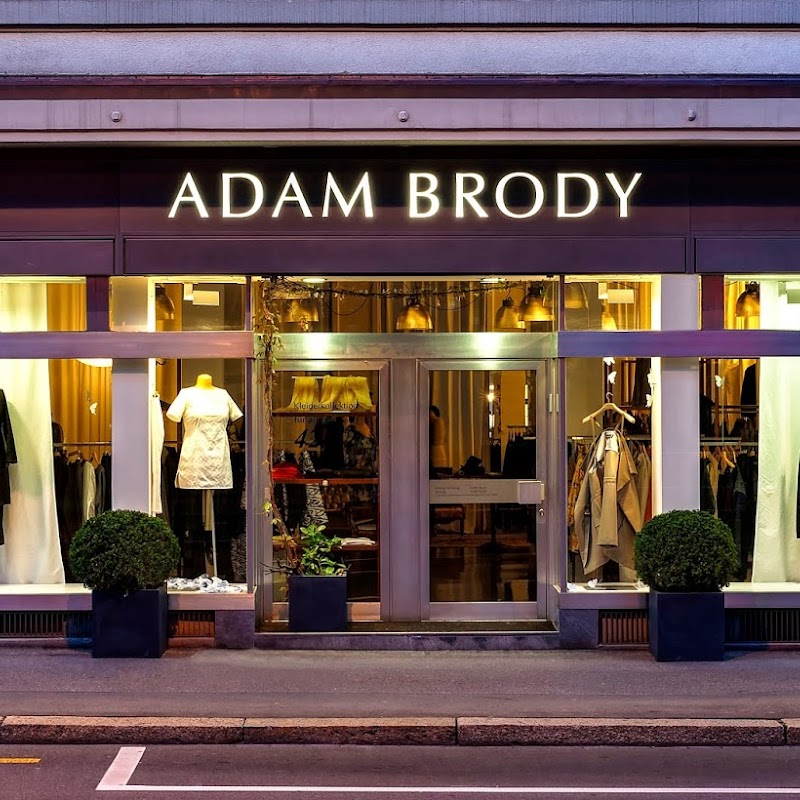 Adam Brody Zürich - Grosse Grössen und Plus Size Mode