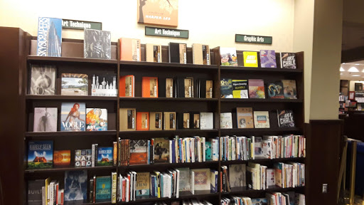 Book Store «Barnes & Noble», reviews and photos, 28152 Paseo Drive, Wesley Chapel, FL 33543, USA