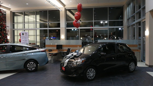 Toyota Dealer «Luther Brookdale Toyota», reviews and photos, 6700 Brooklyn Blvd, Brooklyn Center, MN 55429, USA