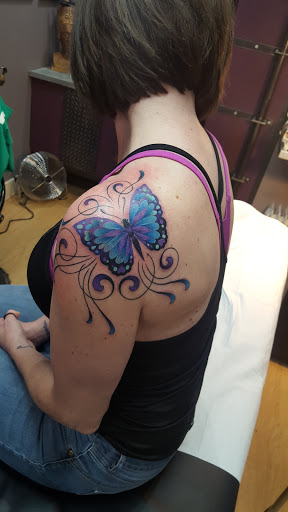 Tattoo Shop «Mothers Tattoo», reviews and photos, 617 Main St, Covington, KY 41011, USA