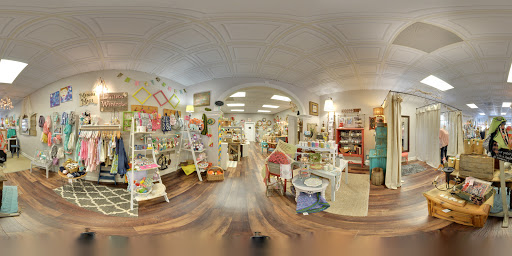 Boutique «Oak & Lace», reviews and photos, 802 S Main St, Columbia, TN 38401, USA