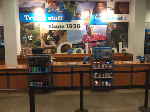 Sportswear Store «Columbia Sportswear Outlet Store at Tanger Outlets», reviews and photos, 4000 Arrowhead Blvd #710, Mebane, NC 27302, USA