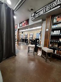 DiCarlo Salon & Barbershop - Photo 2 - Car repair in Milwaukee, WI, Milwaukee