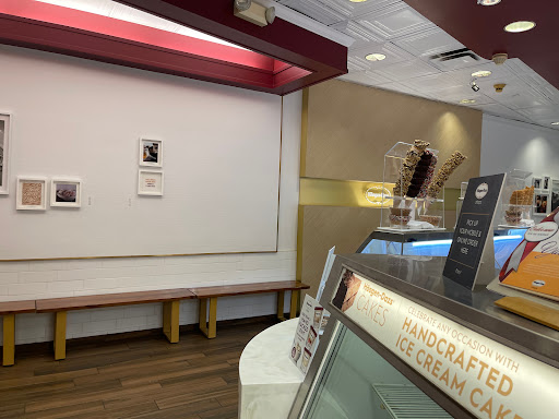 Ice Cream Shop «Häagen-Dazs® Ice Cream Shop», reviews and photos, 3120 M St NW, Washington, DC 20007, USA