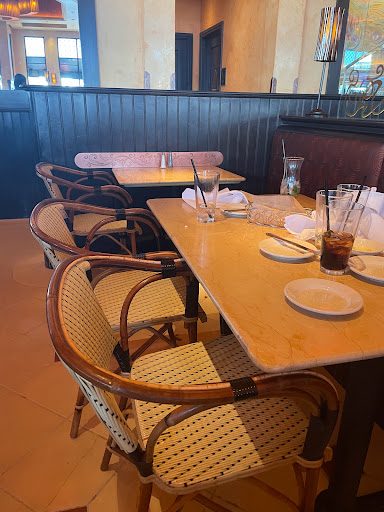 Shopping Mall «Potomac Mills», reviews and photos, 2700 Potomac Mills Cir, Woodbridge, VA 22192, USA