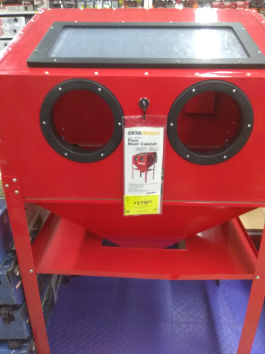 Hardware Store «Harbor Freight Tools», reviews and photos, 34600 Warren Rd, Westland, MI 48185, USA