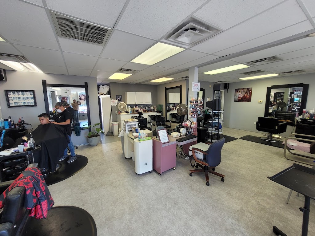 Magana's Beauty Salon 85008