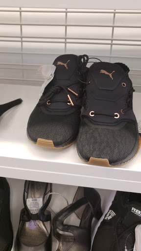 Clothing Store «Ross Dress for Less», reviews and photos, 2500 Gwynns Falls Pkwy, Baltimore, MD 21216, USA