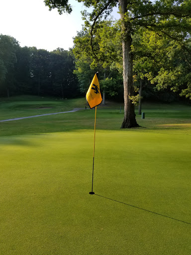 Golf Course «Huron Hills Golf Course», reviews and photos, 3465 E Huron River Dr, Ann Arbor, MI 48104, USA